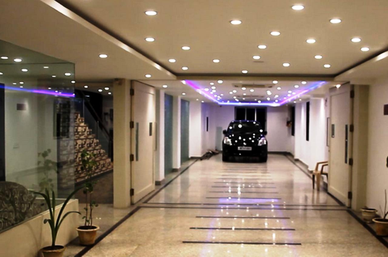 拉耶什瑞宫酒店 西里古里 外观 照片